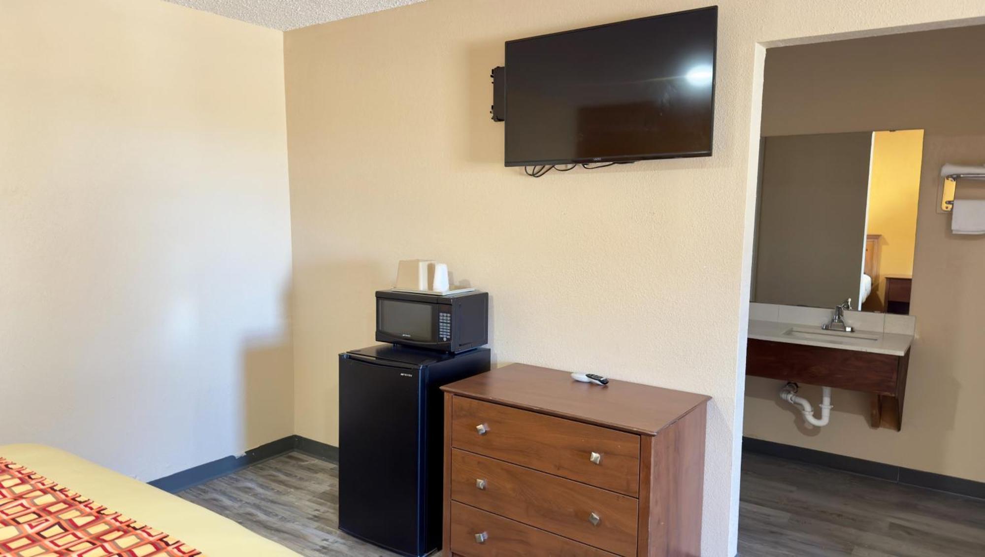 Regency Inn Hondo Kültér fotó